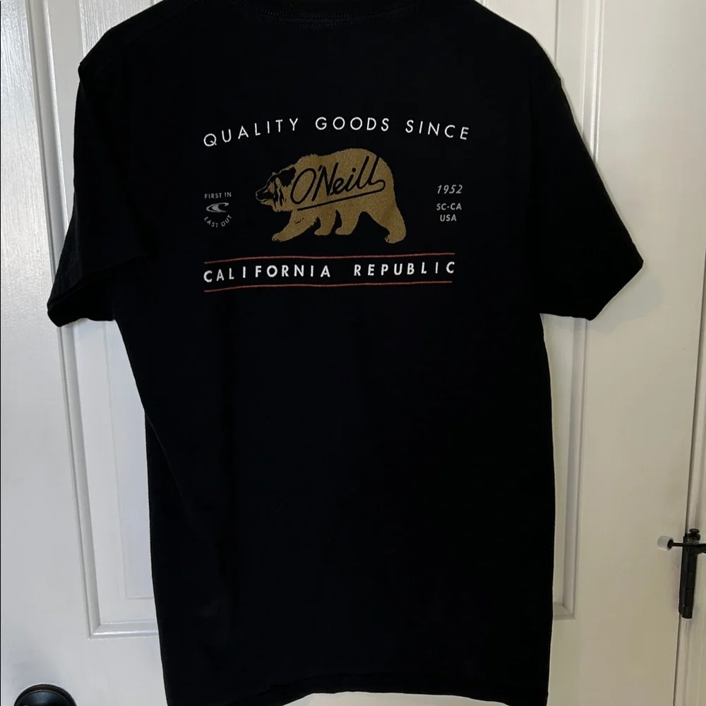 O'Neill Black Shirt with Gold Bear Design - Picture 1 of 3
